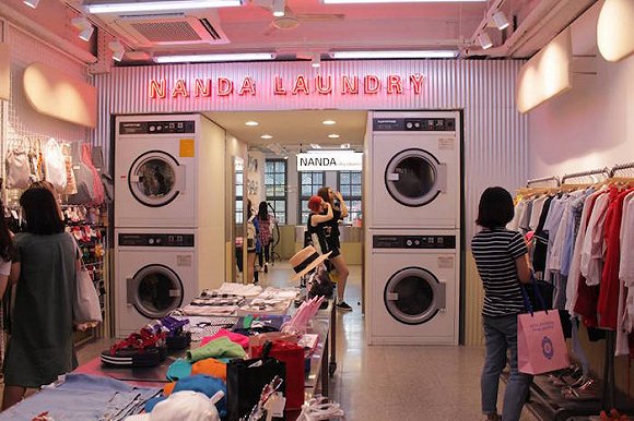 线上美妆消费成趋势,品牌实体店靠什么留住消费者?