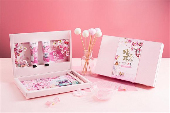 核心业务发展受困,晨光文具要卖化妆品