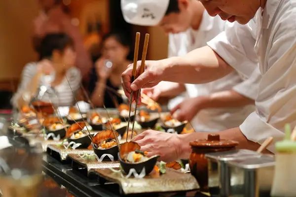 322个明星店铺的2017生存报告