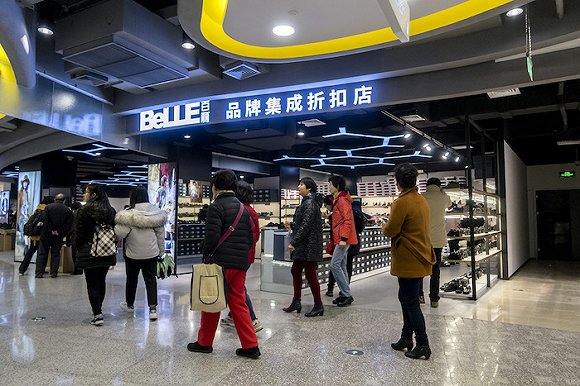 过年买新衣,你还会选择奥特莱斯吗?