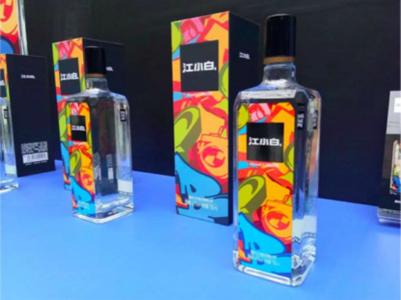 年轻人不太能喝?江小白的新品只有25度