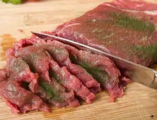 “彩色牛肉”能吃吗？
